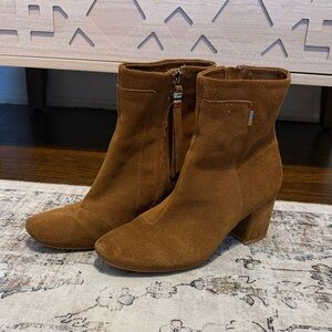 Toms Tan Suede Booties